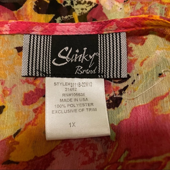 Slinky floral sequins butterfly wing sleeve top - Picture 5 of 5